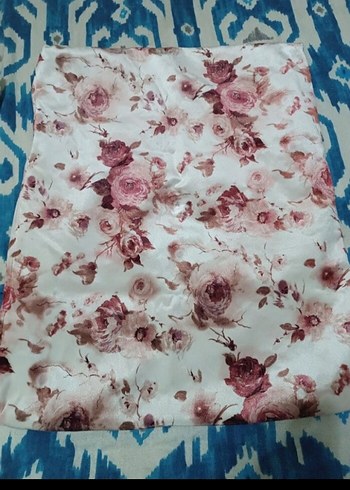 Taç Pembe Çiçek Desenli yastık kırlent kılıfı