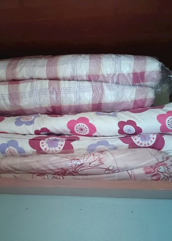 Beden Pembe Çiçekli Nevresim ve Çarşaf Seti