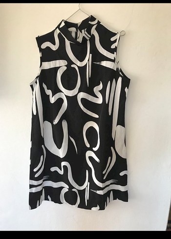 Siyah Beyaz Soyut Desenli Ofis Model Elbise - Görsel 6