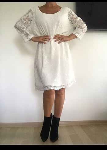 Yumuşak Güpür Muhteşem Beyaz Elbise - Görsel 4