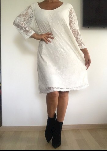 Yumuşak Güpür Muhteşem Beyaz Elbise - Görsel 3