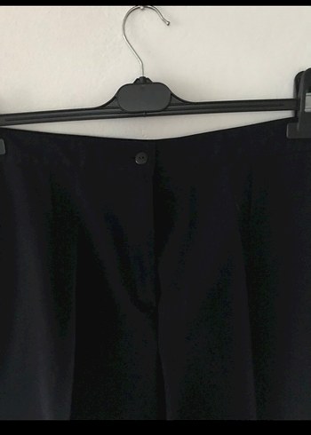 Koyu Laci Kadın Bermuda Kumaş Şort - Görsel 3