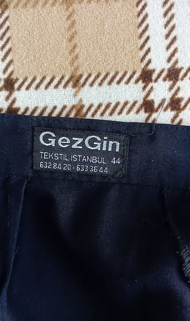 Koyu Laci Kadın Bermuda Kumaş Şort - Görsel 5