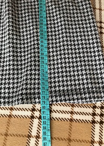 Gri Kareli Yüksek Yakalı Ofis Model Elbise - Görsel 9