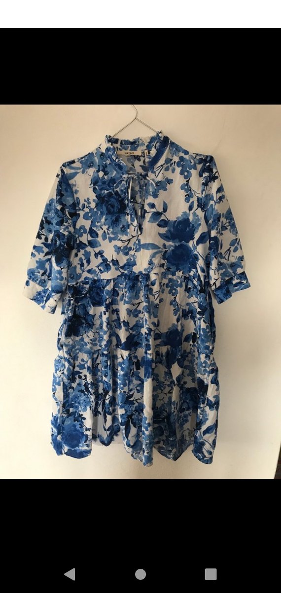 Mavi Desenli Bol Kesim Elbise - Görsel 3