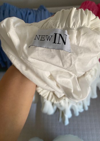 Kısa etek tanesi o fiyattır - Görsel 3