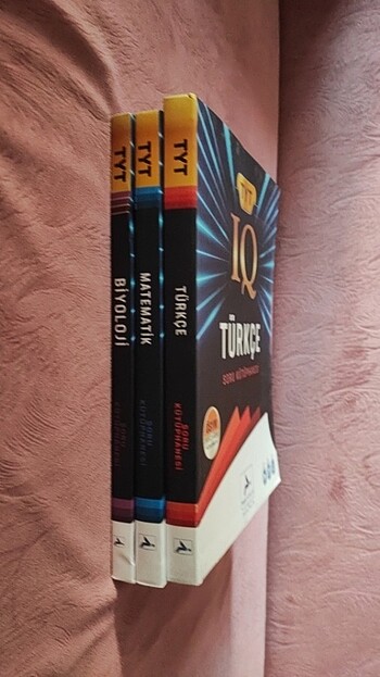  Yks kitap 