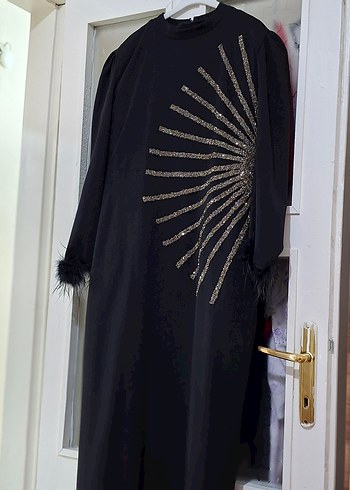 Kürk Detaylı Siyah Uzun Kadın Elbise - Görsel 3