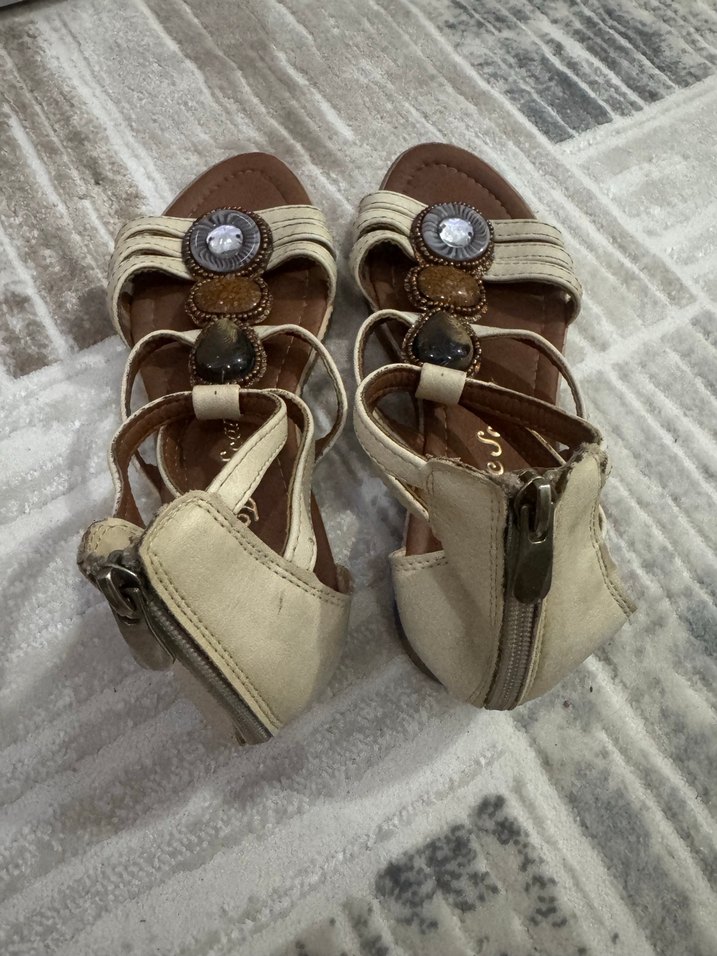 Bej deri  Boncuklu Kadın Sandalet - Görsel 2