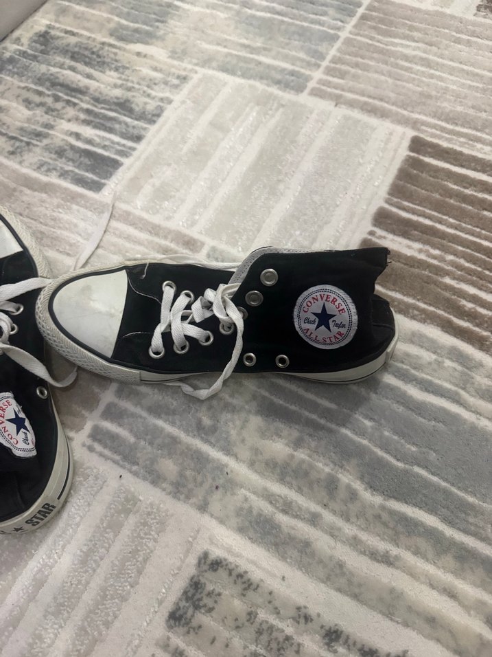 Beyaz Lastikli Düz Tabanlı Punk Sneakers - Görsel 3