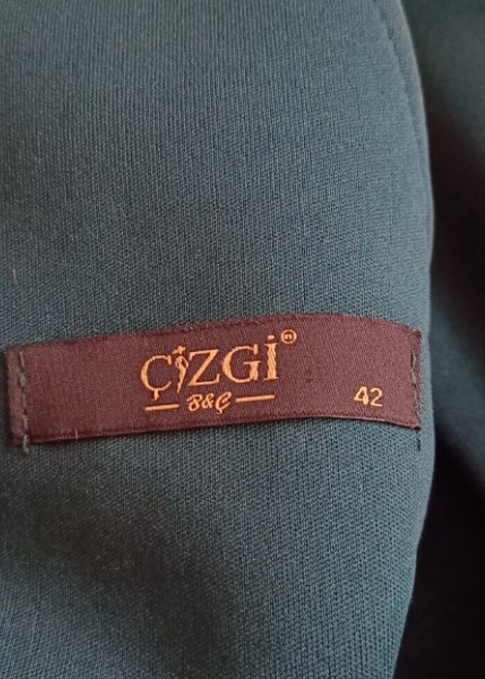 Zümrüt yeşili elbise - Görsel 3