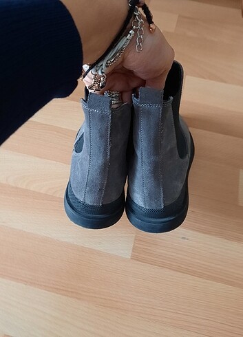 35 Beden Zara bot gri