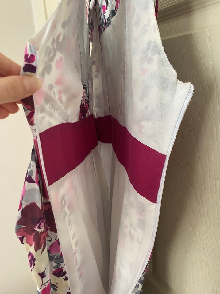 Bohem Vintage V Yaka Renkli Çiçekli Midi Elbise Chima - Görsel 4