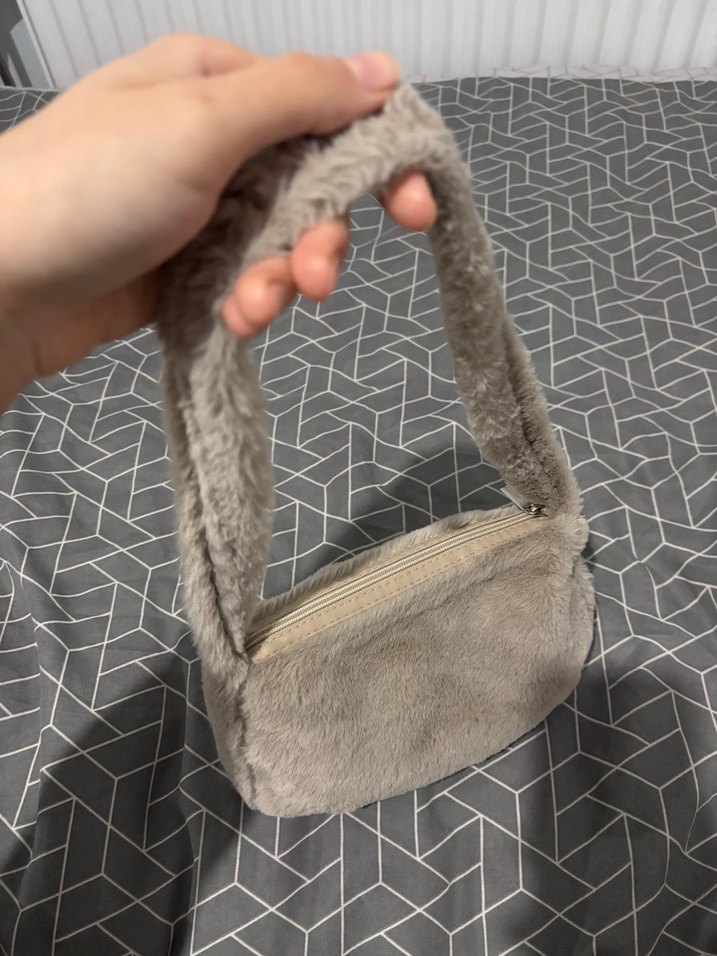 Bej Kürklü Kadın Omuz Çantası - Görsel 2