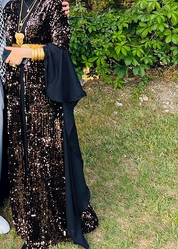 Uzun Drapeli Gold Abiye Elbise