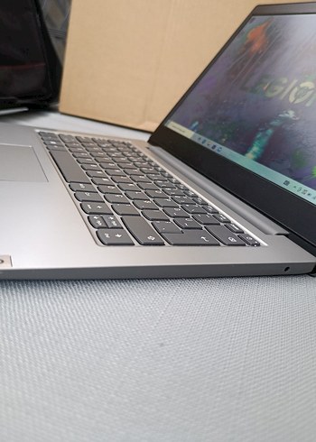 KUTULU LENOVO LAPTOP CİFT ÇEKİRDEKLİ SLİM KASA - Görsel 3