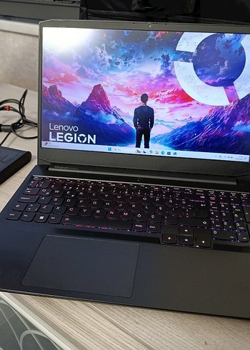 RTX3050 ekran kartlı Lenovo Laptop r5 16GB 512GB - Görsel 2