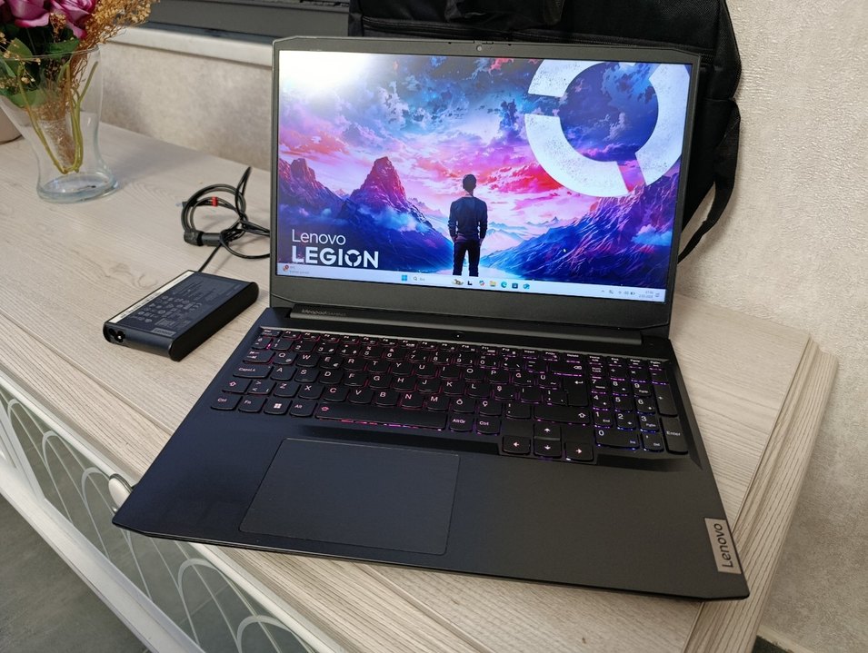 RTX3050 ekran kartlı Lenovo Laptop r5 16GB 512GB - Görsel 2
