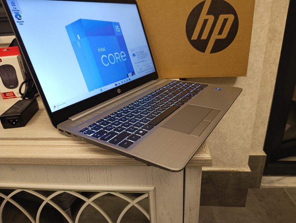 12. nesil i5 KUTULU HP laptop 512GB 8GB - Görsel 2