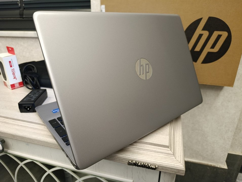12. nesil i5 KUTULU HP laptop 512GB 8GB - Görsel 4