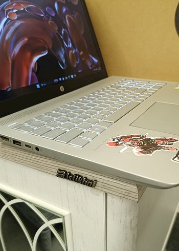 Nvidia Ekran kartlı HP laptop 8GB 256GB - Görsel 4