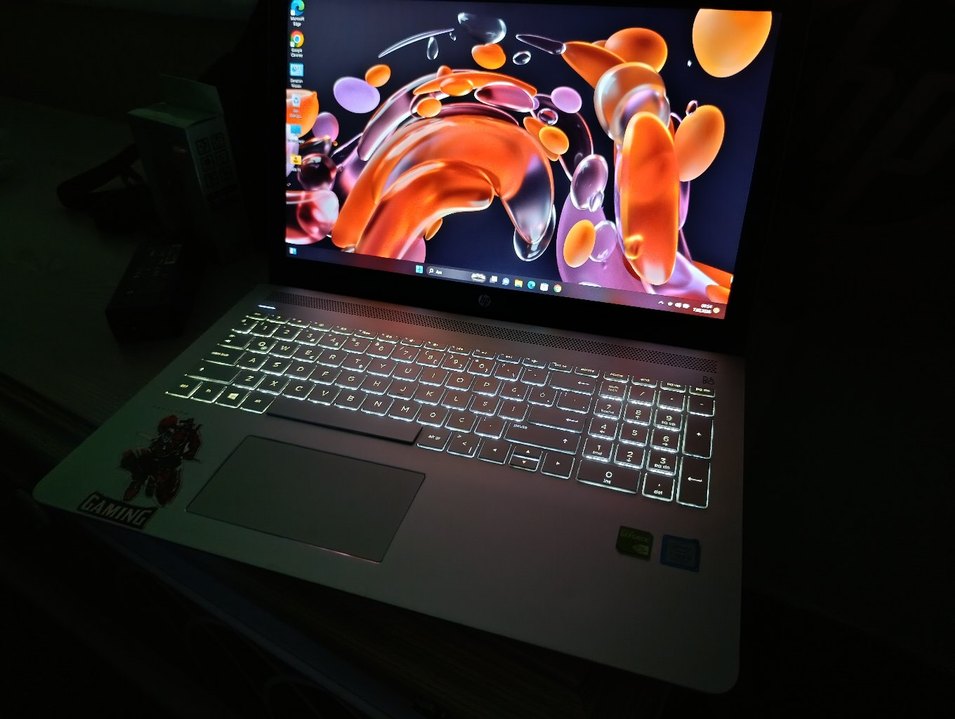 Nvidia Ekran kartlı HP laptop 8GB 256GB - Görsel 2