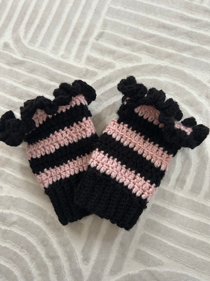 Fırfırlı parmaksız Örgü Eldiven - Görsel 2