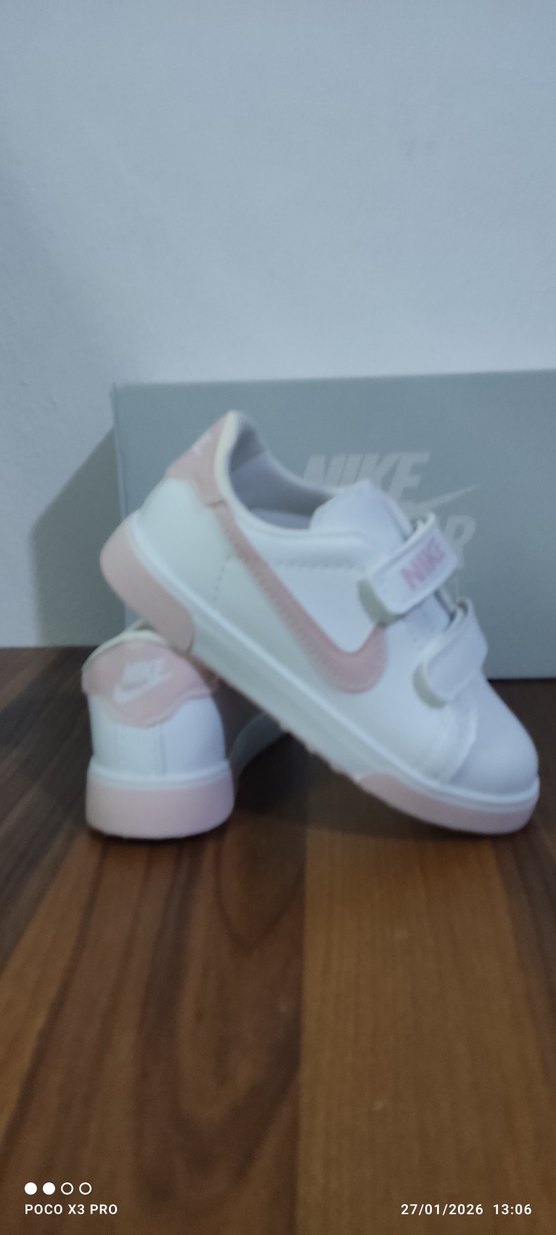 Kız Çocuk Beyaz Nike Cırt Cırtlı Spor Ayakkabı - Görsel 4