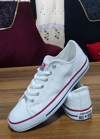 Converse Hafif ve rahat spor ayakkabı 