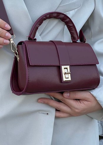 Beden bordo Renk Bordo Deri Tokalı Kadın Çanta