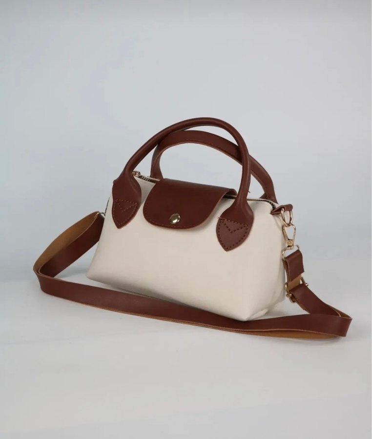 Kemer Detaylı Beyaz Deri Kadın Çanta - Görsel 4