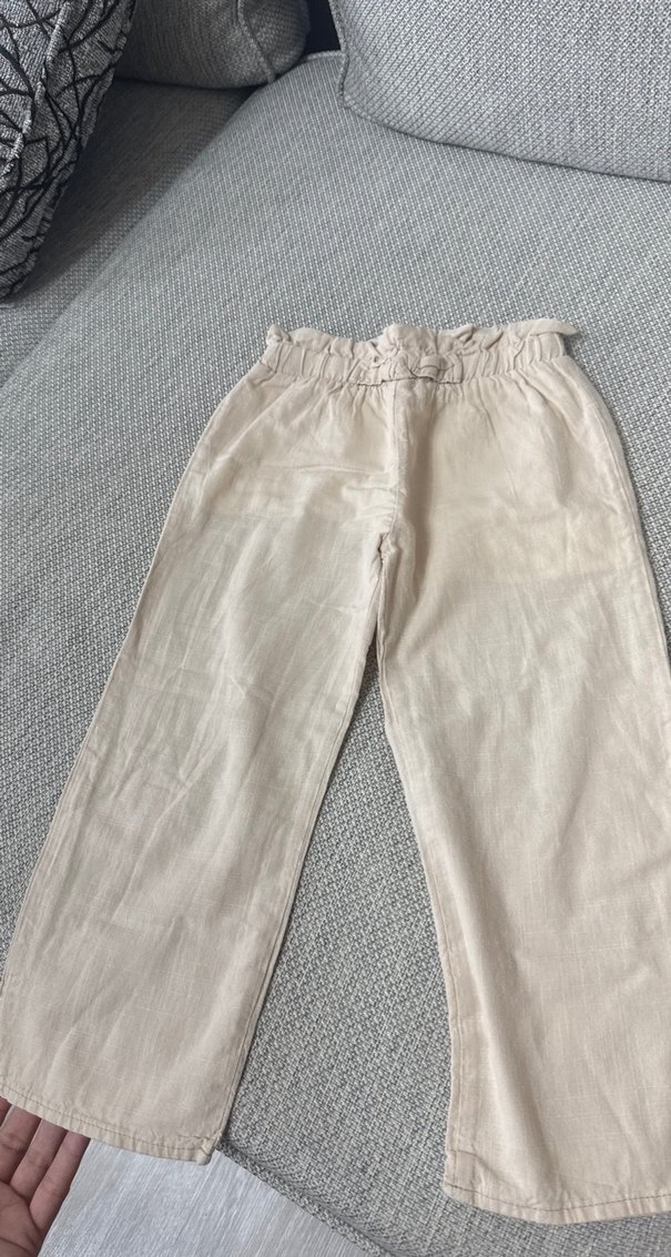 Bej Kısa Kollu Bebek Kız Takımı. keten kumaş. Hiç kullanılmadı. - Görsel 2