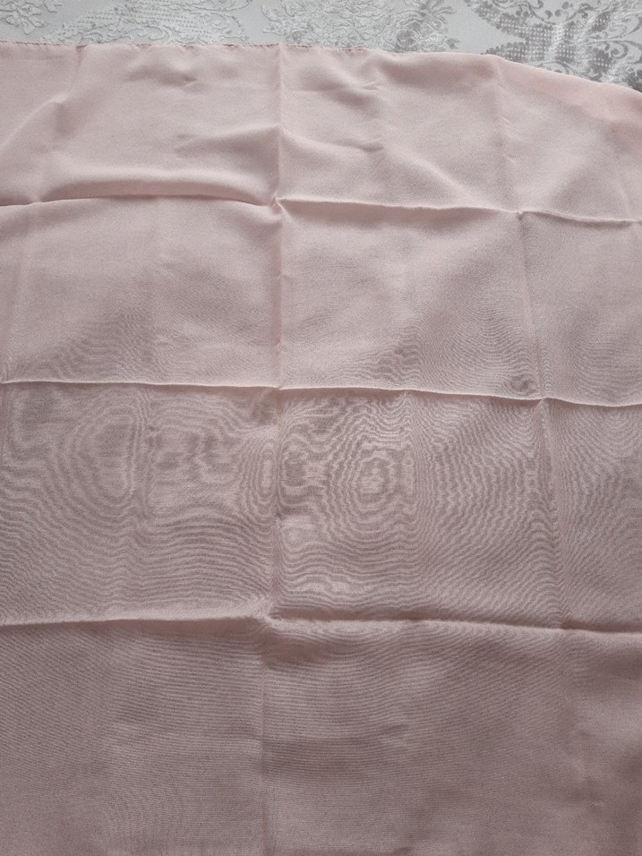 Pembe Eşarp - Görsel 3