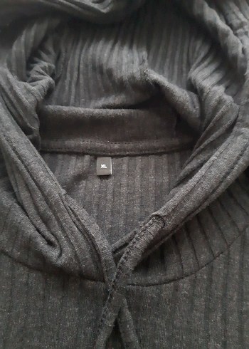 Siyah Kapüşonlu Kadın Sweatshirt - Görsel 2