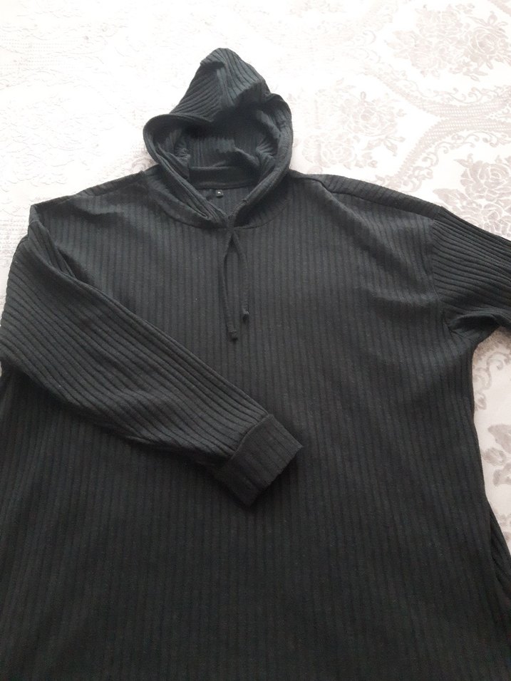 Siyah Kapüşonlu Kadın Sweatshirt - Görsel 3