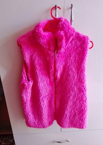 Kız Çocuk Pembe Kürklü Yelek - Görsel 2