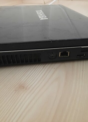  Beden Arızalı laptop,toshıba