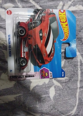 Kırmızı Hot Wheels Oyuncak Araba