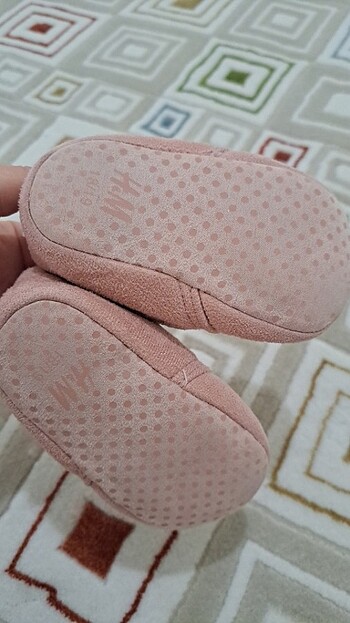 Hm ilk adim ayakkabıları dışarı çıkarken ayağına giydirmek ic8n  - Görsel 3