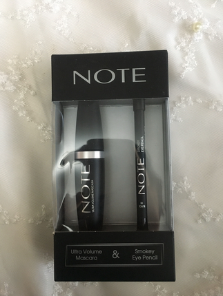 Note NOTE- Ultra Volume Mascara & Smokey Eye Pencil