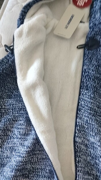 LC Waikiki Tiriko yelek