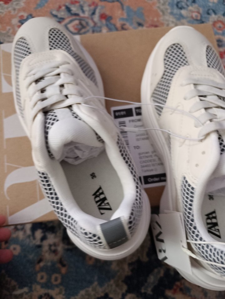 zara 35 nmr Beyaz Gri Desenli Dolgu Topuklu Spor Ayakkabı - Görsel 5