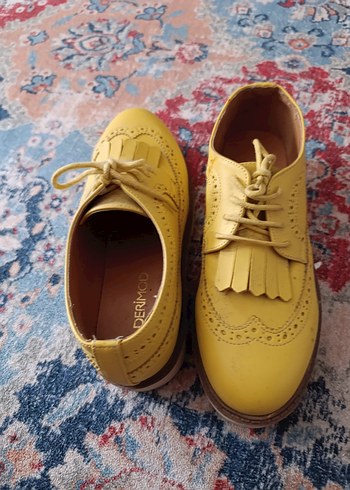 Derimod 38 nmr Sarı Deri Püsküllü Kadın Klasik Ayakkabı - Görsel 3