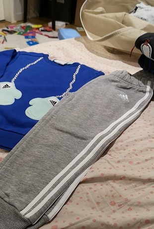 Adidas Disney eşofman takımı 