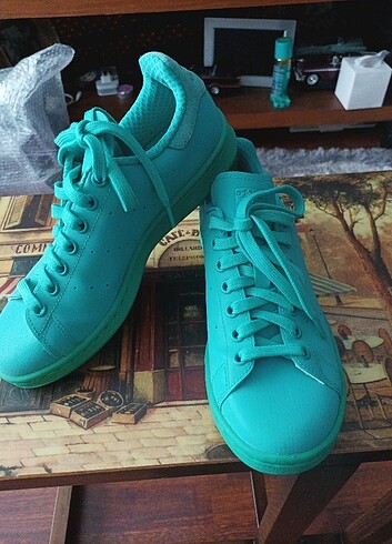 38,5 Beden Adidas Stan Smith 38.5 nmr gece parlayan spor ayakkabı. kutusu m