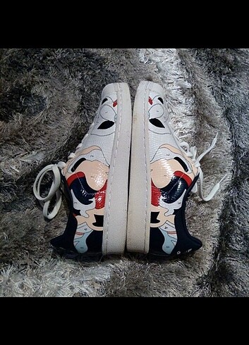 Adidas Adidas 38.5 nmr süperstar spor ayakkabı. kutusu mevcut değil. Bi