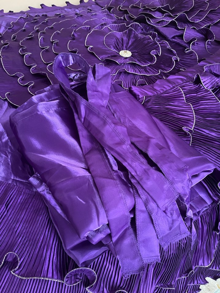 Desenli Mor  Yatak Örtüsü - Görsel 5