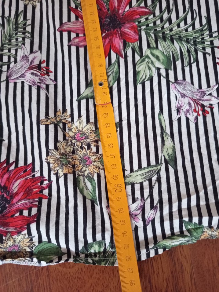 Çilekli Elbise - Görsel 4