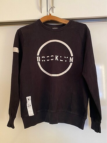 Collezione brooklyn kol baskılı sweatshirt