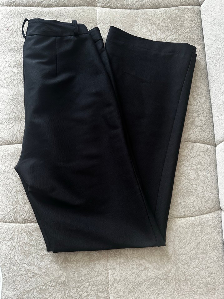 Kadın Siyah Kemerli Kumaş Pantolon - Görsel 2